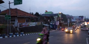 Kondisi Terkini Jalur Puncak-Cianjur Usai Dijebol Pemudik: Ramai Lancar